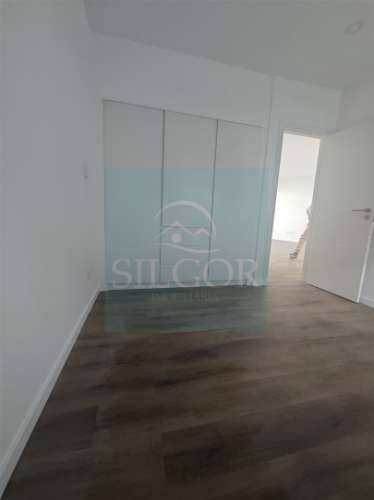 Moradia em Banda T2 Venda em Baixa da Banheira e Vale da Amoreira,Moita