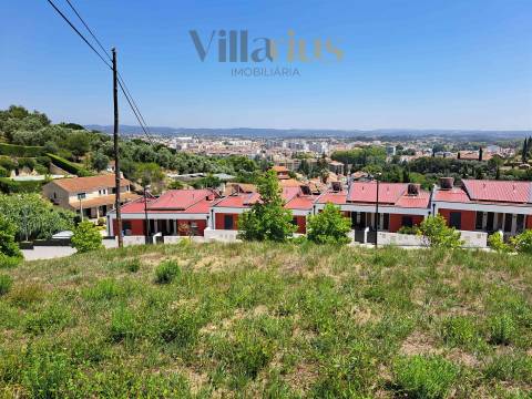 Lote para moradia unifamiliar em Tomar