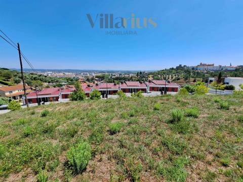 Lote para moradia unifamiliar em Tomar