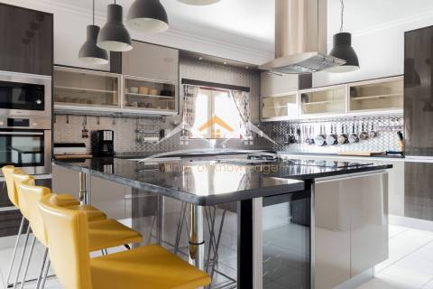 Moradia perto do Lago de Castelo do Bode