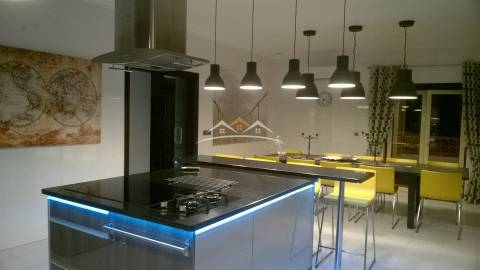 Moradia perto do Lago de Castelo do Bode