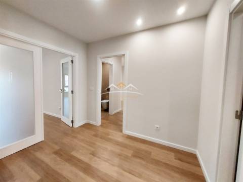 Apartamento T4 Venda em Tomar (São João Baptista) e Santa Maria dos Olivais,Tomar