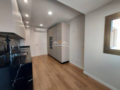 Apartamento T4 Venda em Tomar (São João Baptista) e Santa Maria dos Olivais,Tomar