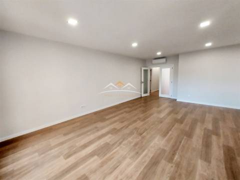 Apartamento T4 Venda em Tomar (São João Baptista) e Santa Maria dos Olivais,Tomar