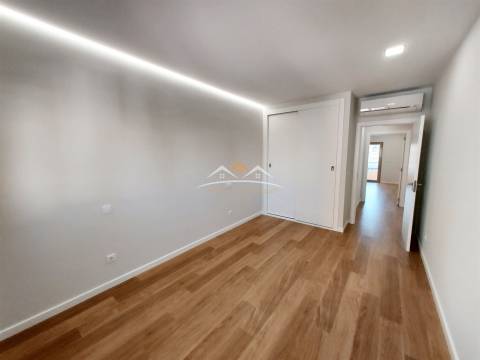 Apartamento T4 Venda em Tomar (São João Baptista) e Santa Maria dos Olivais,Tomar