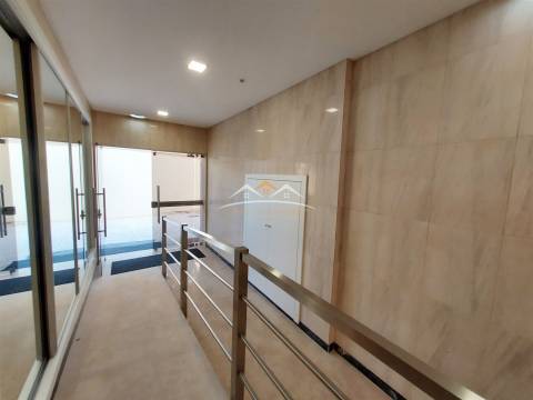 Apartamento T4 Venda em Tomar (São João Baptista) e Santa Maria dos Olivais,Tomar