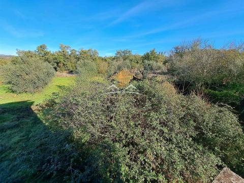 Moradia T3 em construção na zona de Ferreira do Zêzere e de Tomar