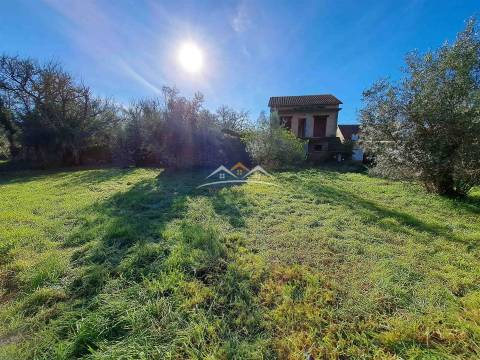 Moradia T3 em construção na zona de Ferreira do Zêzere e de Tomar