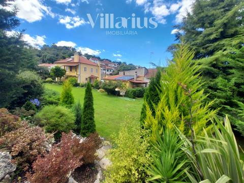 Moradia com jardim e churrasqueira a 10 minutos de Tomar