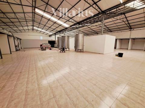 Pavilhão para industria e/ou armazém