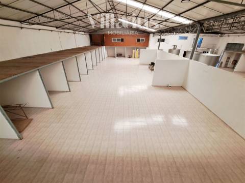 Pavilhão para industria e/ou armazém