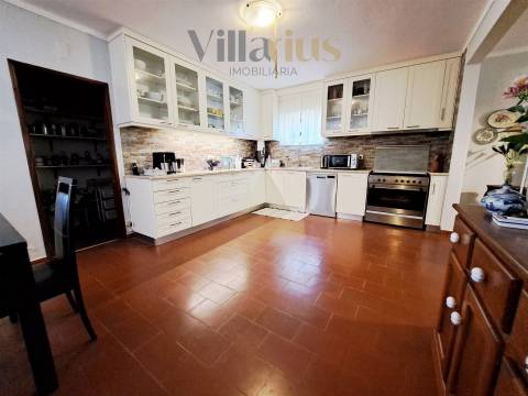 Moradia T4 em São Pedro de Tomar