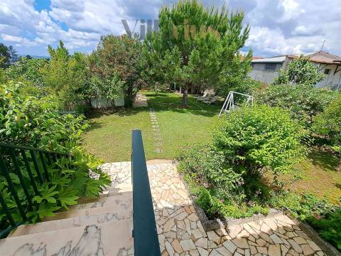 Moradia T4 em São Pedro de Tomar