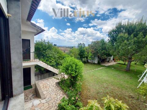 Moradia T4 em São Pedro de Tomar