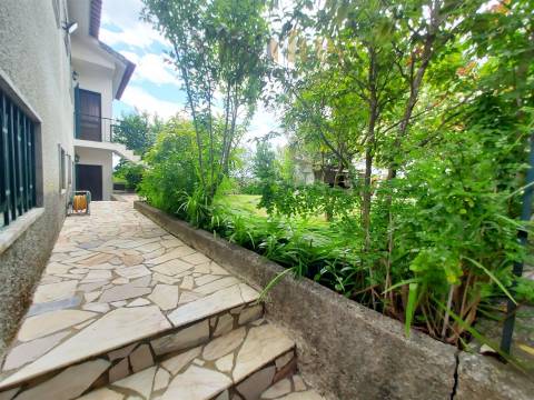 Moradia T4 em São Pedro de Tomar