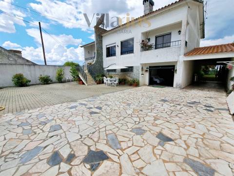 Moradia T4 em São Pedro de Tomar