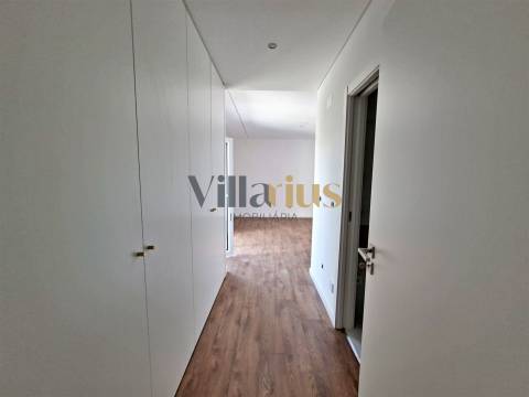 Apartamento T3 em Condomínio Fechado