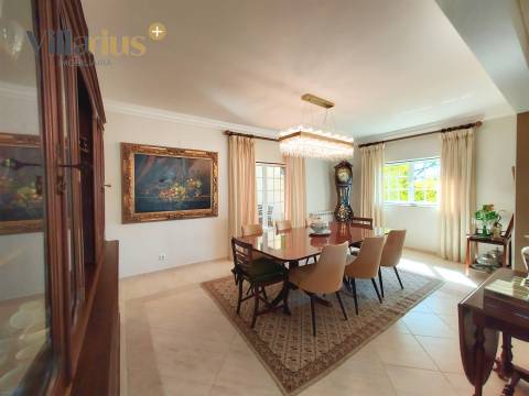 Moradia T5 de Luxo com Piscina e Vista para o Convento de Cristo – Tomar