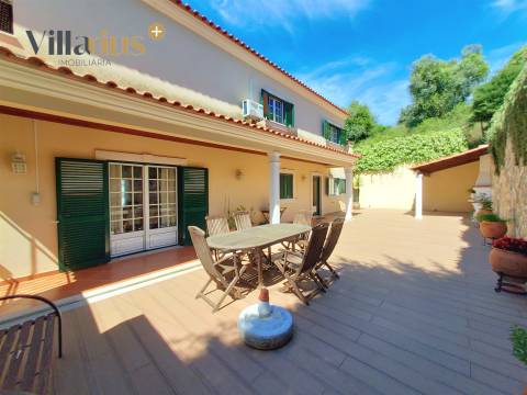 Moradia T5 de Luxo com Piscina e Vista para o Convento de Cristo – Tomar