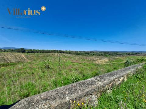 Terreno p/ Investimento - Viabilidade de Construção