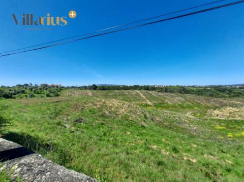 Terreno p/ Investimento - Viabilidade de Construção