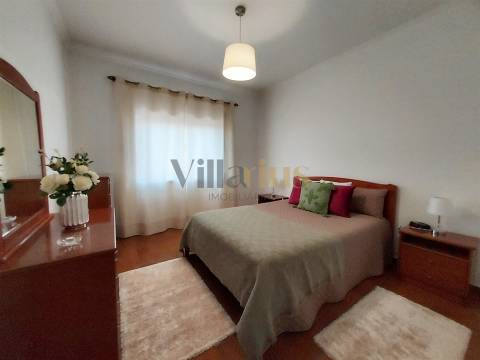 Moradia Térrea T3 com Jardim e Terreno Amplo a 5 Min de Tomar