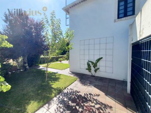 Moradia T4 senhorial c/ terreno entre Tomar e Fátima