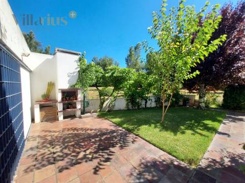 Moradia T4 senhorial c/ terreno entre Tomar e Fátima