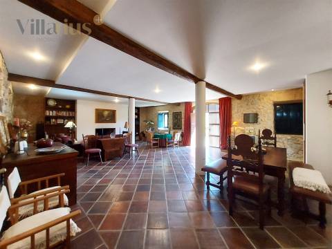 Moradia T4 senhorial c/ terreno entre Tomar e Fátima