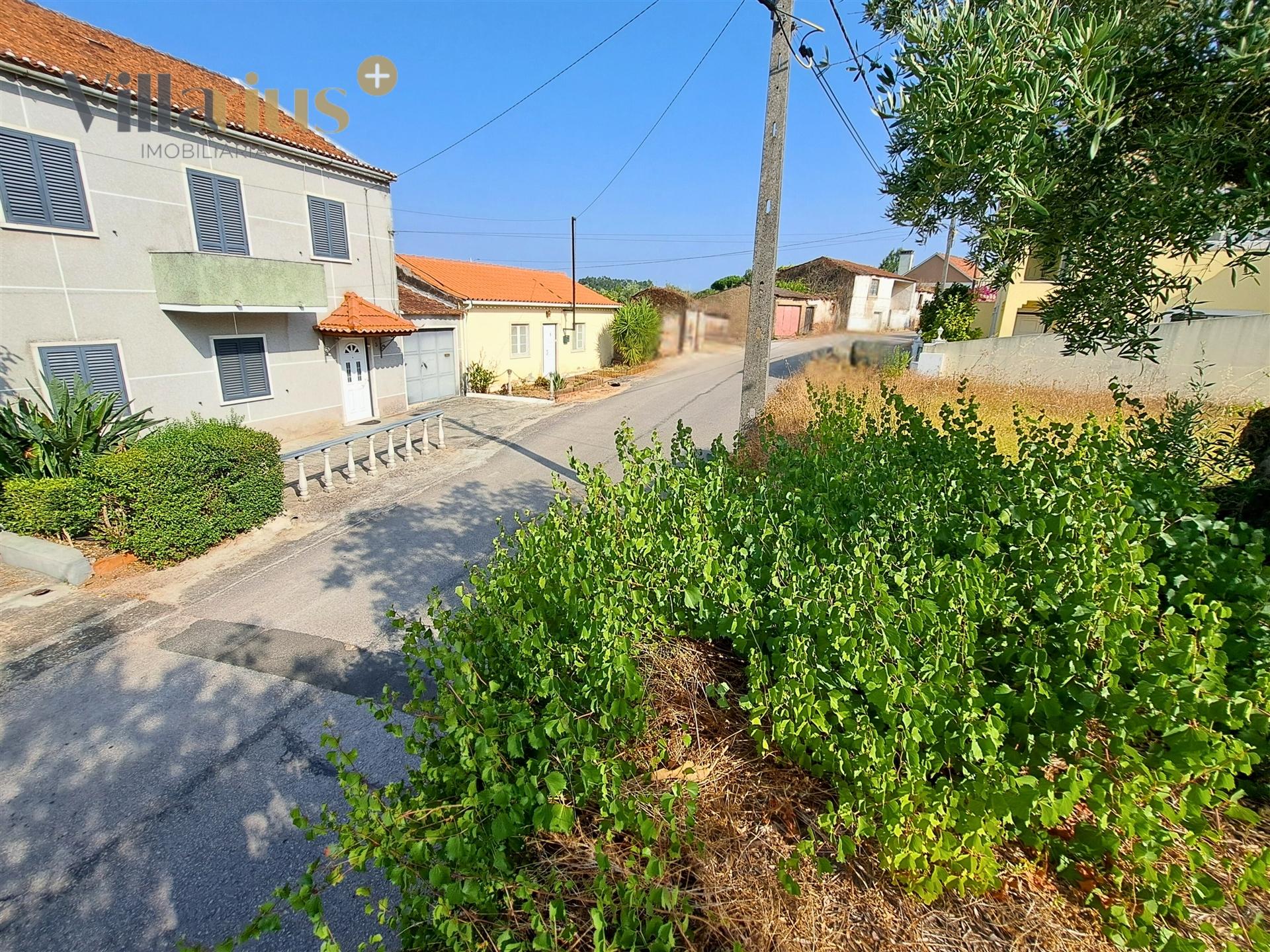 Terreno 11.460 m² com Projeto Aprovado — Tomar