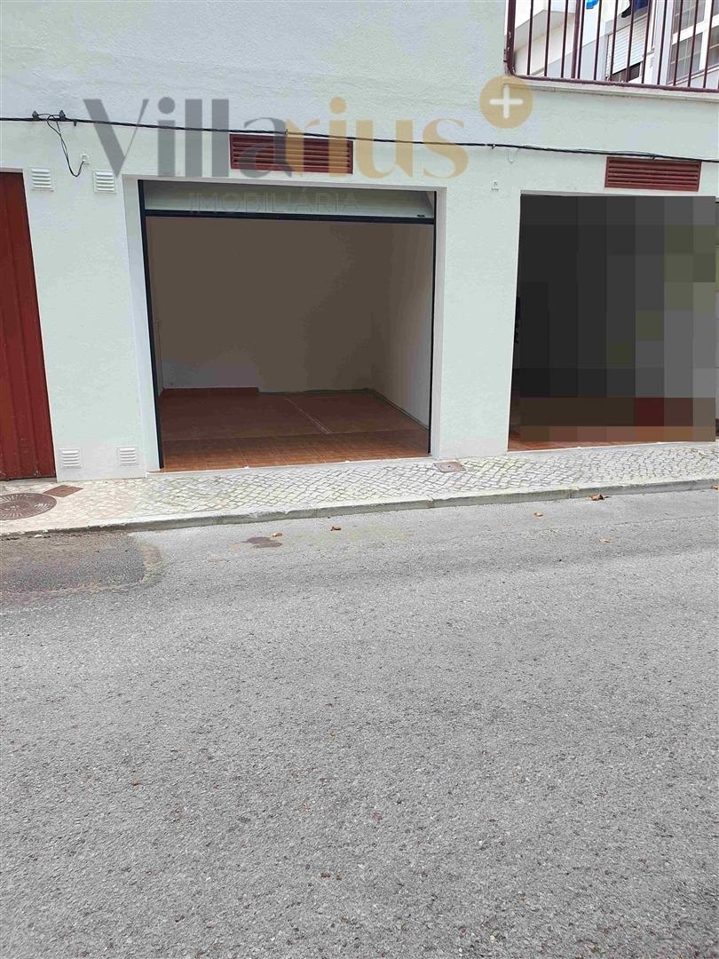 Garagem  Arrendamento em Tomar (São João Baptista) e Santa Maria dos Olivais,Tomar