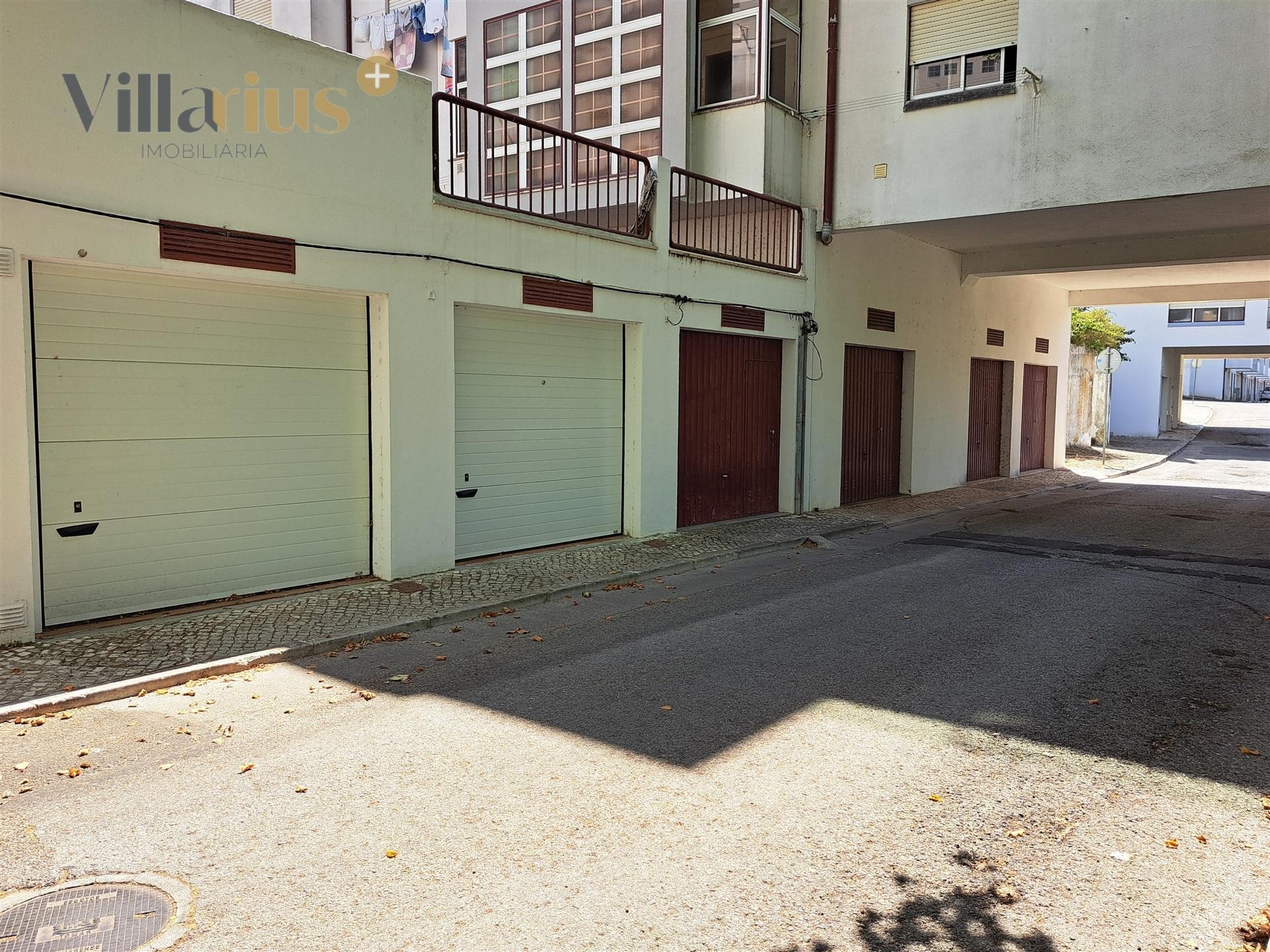 Garagem  Arrendamento em Tomar (São João Baptista) e Santa Maria dos Olivais,Tomar