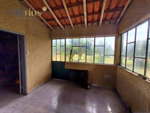 Moradia com terreno em Tomar — 13.800 m² e pomar