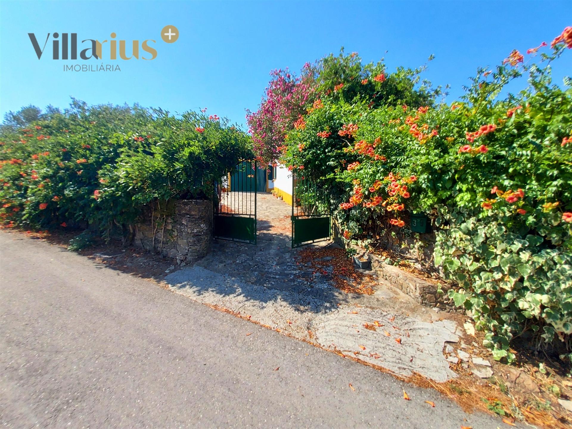 Moradia térrea T3 com piscina, sauna e jardim a 7 km de Tomar