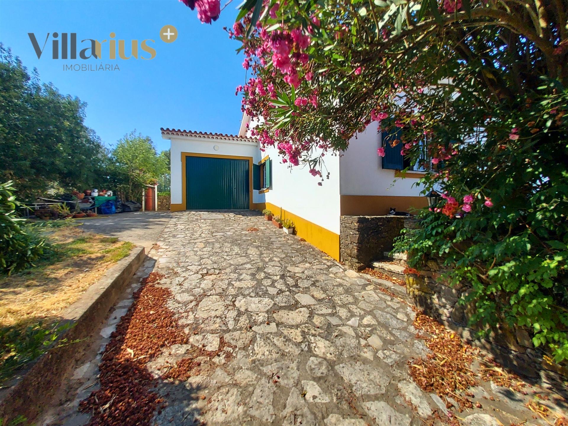 Moradia térrea T3 com piscina, sauna e jardim a 7 km de Tomar