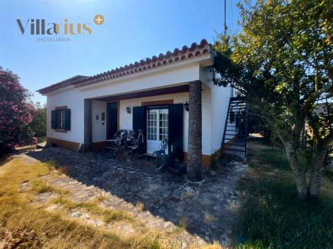 Moradia térrea T3 com piscina, sauna e jardim a 7 km de Tomar