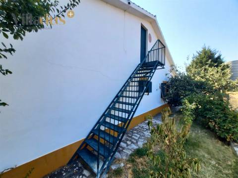 Moradia térrea T3 com piscina, sauna e jardim a 7 km de Tomar