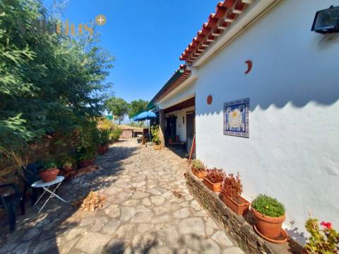 Moradia térrea T3 com piscina, sauna e jardim a 7 km de Tomar