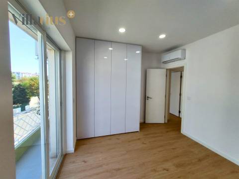 Apartamento T2 a estrear para arrendamento no centro da cidade