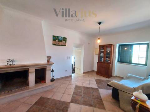 Moradia T3+1 a 1 km do centro histórico de Tomar