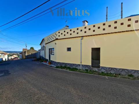 Moradia T3+1 a 1 km do centro histórico de Tomar