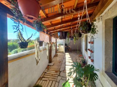 Moradia T3+1 a 1 km do centro histórico de Tomar