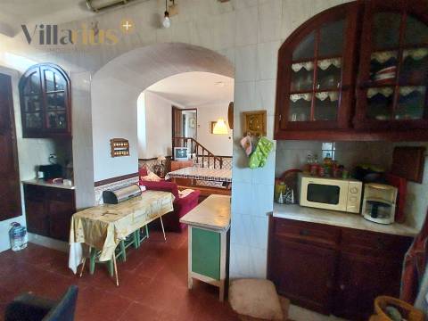 Moradia T3+1 à Venda em Tomar – Espaço e Natureza