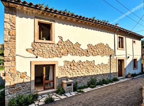 Moradia em Pedra T4 para Recuperar – Casais e Alviobeira, Tomar