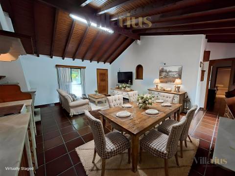 Moradia Térrea com Terreno Extenso a 3 min de Alverangel