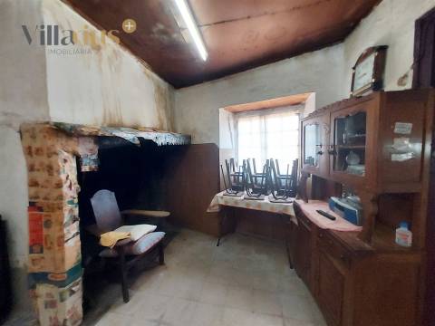 Moradia T3 com Terreno em Tomar | 18.760 m²