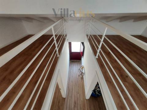 Moradia Térrea Remodelada em Tomar | 2 Quartos e Jardim