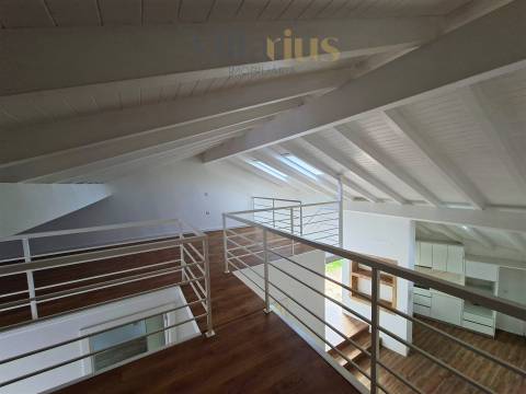 Moradia Térrea Remodelada em Tomar | 2 Quartos e Jardim