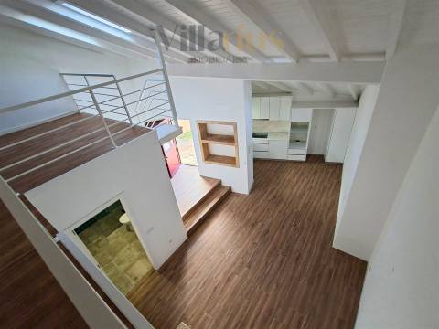 Moradia Térrea Remodelada em Tomar | 2 Quartos e Jardim