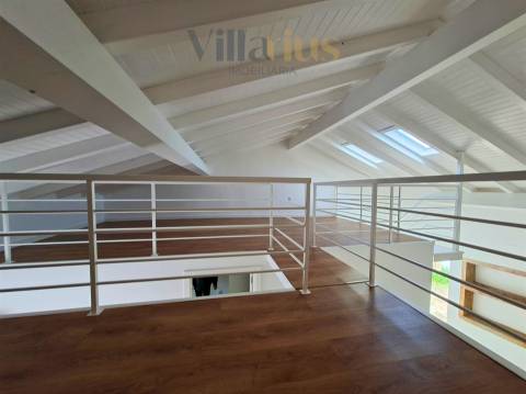 Moradia Térrea Remodelada em Tomar | 2 Quartos e Jardim